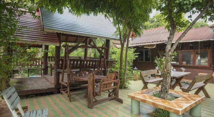 Raknatee Resort Nakhon Pathom Exterior photo